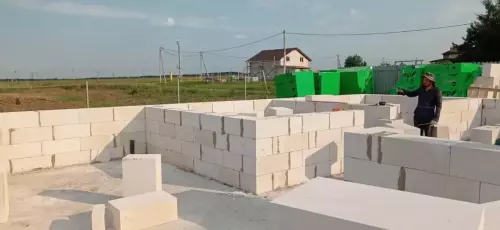 nik-35